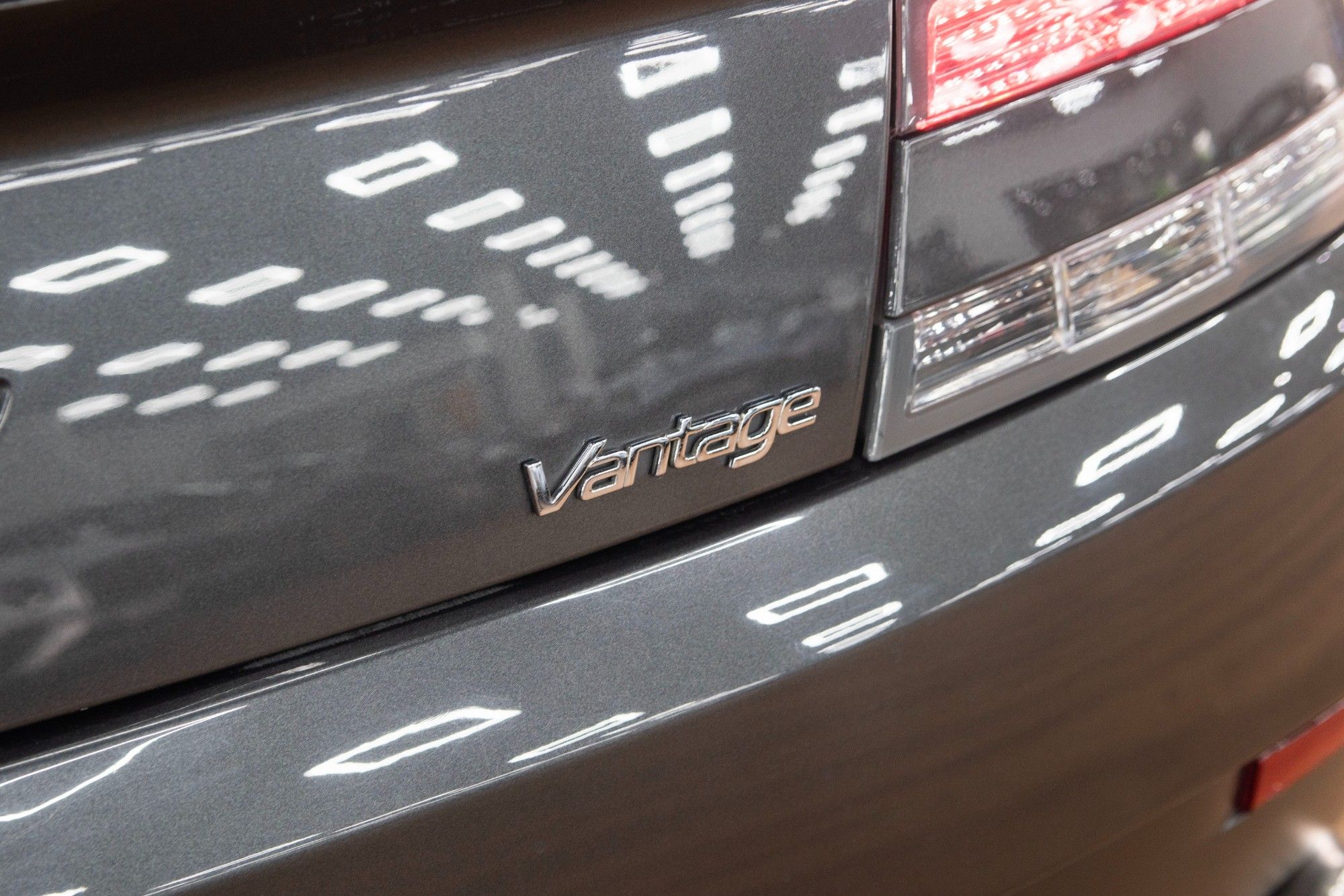 USED 2013 04 ASTON MARTIN VANTAGE 4.7 V8 ROADSTER 