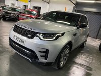 USED 2019 69 LAND ROVER DISCOVERY 5 3.0 SD6 LANDMARK 5d 302 BHP AUTO 4X4 LOVELY 2019 DISCOVERY 5 3.0 SD6 LANDMARK EDITION - ONE OWNER FROM NEW - LANDROVER SERVICE HISTORY - INDUS SILVER - BLACK PACK - 21 INCH ALLOY WHEELS - GLASS PANROOF - HEATED SEATS - HEATED STEERING WHEEL