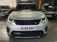 USED 2019 69 LAND ROVER DISCOVERY 5 3.0 SD6 LANDMARK 5d 302 BHP AUTO 4X4 LOVELY 2019 DISCOVERY 5 3.0 SD6 LANDMARK EDITION - ONE OWNER FROM NEW - LANDROVER SERVICE HISTORY - INDUS SILVER - BLACK PACK - 21 INCH ALLOY WHEELS - GLASS PANROOF - HEATED SEATS - HEATED STEERING WHEEL