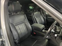 USED 2019 69 LAND ROVER DISCOVERY 5 3.0 SD6 LANDMARK 5d 302 BHP AUTO 4X4 LOVELY 2019 DISCOVERY 5 3.0 SD6 LANDMARK EDITION - ONE OWNER FROM NEW - LANDROVER SERVICE HISTORY - INDUS SILVER - BLACK PACK - 21 INCH ALLOY WHEELS - GLASS PANROOF - HEATED SEATS - HEATED STEERING WHEEL