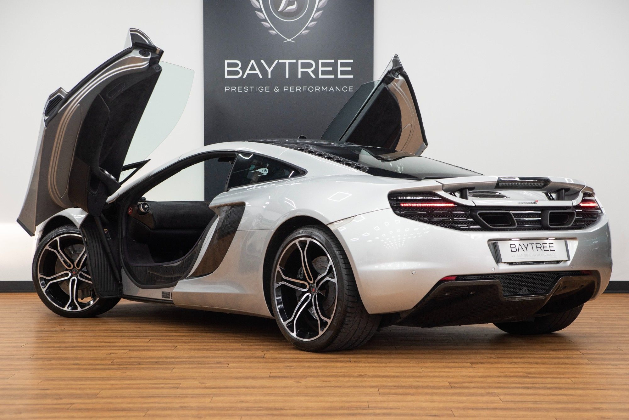 USED 2012 54 MCLAREN MP4-12C 3.8 V8 
