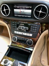 USED 2012 62 MERCEDES-BENZ SL 3.5 SL350 2d AUTO 306 BHP ONLY 1 PRIVATE OWNER FROM NEW WITH FULL SERVICE HISTORY WHICH IS MAINLY MERCEDES///PANORAMIC ROOF///AIRSCARF-NECK LEVEL HEATING///ELEC WIND DEFLECTOR//BLUETOOTH//Park Camera//Bang Olufsen BeoSound AMG///Driving Assistance Package//ActivePark Assist -includ Parktronic///75 Litre////BIG SERVICE JUST DONE BY US INCLUDING GEARBOX OIL CHANGE////// 306 BHP ONLY 1 PRIVATE OWNER FROM NEW WITH FULL SERVICE HISTORY WHICH IS MAINLY MERCEDES///PANORAMIC ROOF///AIRSCARF-NECK LEVEL HEATING///ELEC WIND DEFLECTOR//BLUETOOTH//Park Camera//Bang Olufsen BeoSound AMG///Driving Assistance Package//ActivePark Assist -includ Parktronic///75 Litre