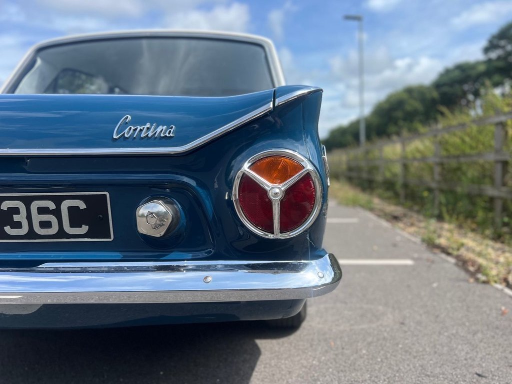 USED 1965 FORD CORTINA 1500 Super Deluxe // Mk1 Saloon // px swap 
