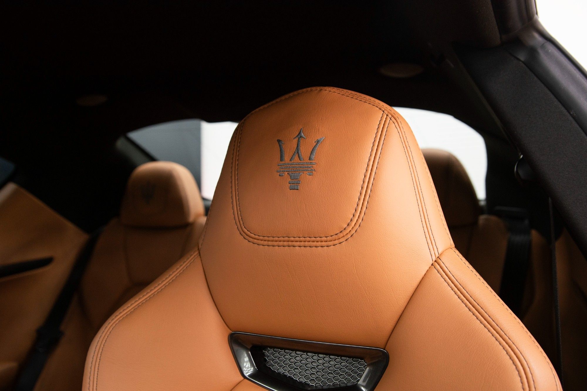 USED 2016 16 MASERATI GRANTURISMO 4.7 SPORT 