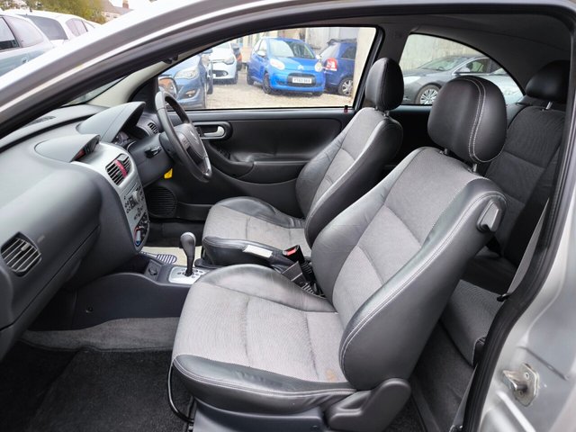 2005 VAUXHALL CORSA - Photo 10