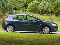 USED 2011 61 VAUXHALL ASTRA 1.7 EXCITE CDTI 5d 108 BHP 