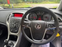 USED 2011 61 VAUXHALL ASTRA 1.7 EXCITE CDTI 5d 108 BHP 