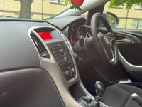 USED 2011 61 VAUXHALL ASTRA 1.7 EXCITE CDTI 5d 108 BHP 