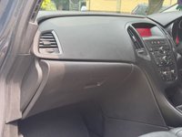 USED 2015 65 VAUXHALL ASTRA 1.4 LIMITED EDITION 5d 140 BHP 
