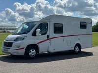 USED 2020 20 SUNLIGHT V 66 2.3  SUNLIGHT V66 MOTORHOME 2.3