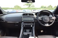 USED 2017 17 JAGUAR F-PACE 3.0 V6 S AWD 5d 296 BHP SLIDING ROOF / 360 / DIGI DASH