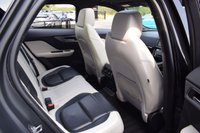 USED 2017 17 JAGUAR F-PACE 3.0 V6 S AWD 5d 296 BHP SLIDING ROOF / 360 / DIGI DASH