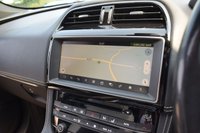 USED 2017 17 JAGUAR F-PACE 3.0 V6 S AWD 5d 296 BHP SLIDING ROOF / 360 / DIGI DASH