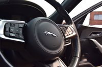 USED 2017 17 JAGUAR F-PACE 3.0 V6 S AWD 5d 296 BHP SLIDING ROOF / 360 / DIGI DASH
