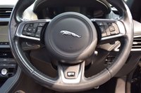 USED 2017 17 JAGUAR F-PACE 3.0 V6 S AWD 5d 296 BHP SLIDING ROOF / 360 / DIGI DASH