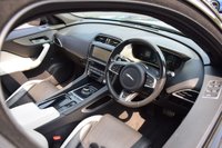 USED 2017 17 JAGUAR F-PACE 3.0 V6 S AWD 5d 296 BHP SLIDING ROOF / 360 / DIGI DASH