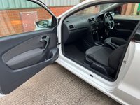 USED 2011 11 VOLKSWAGEN POLO 1.2 SEL TSI 3d 103 BHP *FSH *HIGH GLOSS BLACK ALLOYS