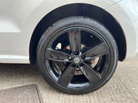 USED 2011 11 VOLKSWAGEN POLO 1.2 SEL TSI 3d 103 BHP *FSH *HIGH GLOSS BLACK ALLOYS