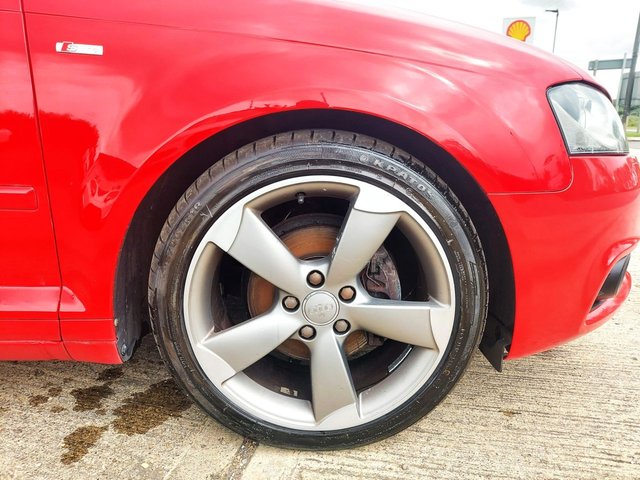 2011 AUDI A3 - Photo 5