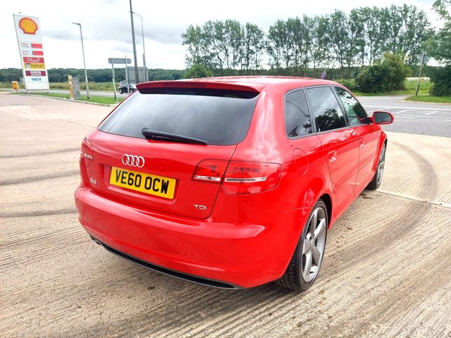 2011 AUDI A3 - Photo 7