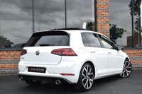 USED 2018 18 VOLKSWAGEN GOLF 2.0 GTI PERFORMANCE TSI DSG 5d 242 BHP PAN ROOF / LEATHER / 19" ALLOY