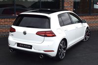 USED 2018 18 VOLKSWAGEN GOLF 2.0 GTI PERFORMANCE TSI DSG 5d 242 BHP PAN ROOF / LEATHER / 19" ALLOY