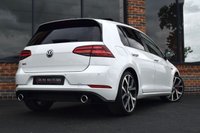 USED 2018 18 VOLKSWAGEN GOLF 2.0 GTI PERFORMANCE TSI DSG 5d 242 BHP PAN ROOF / LEATHER / 19" ALLOY