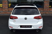 USED 2018 18 VOLKSWAGEN GOLF 2.0 GTI PERFORMANCE TSI DSG 5d 242 BHP PAN ROOF / LEATHER / 19" ALLOY