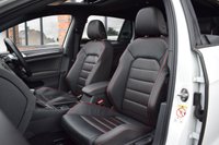 USED 2018 18 VOLKSWAGEN GOLF 2.0 GTI PERFORMANCE TSI DSG 5d 242 BHP PAN ROOF / LEATHER / 19" ALLOY