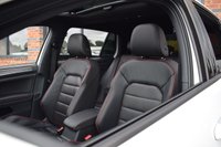 USED 2018 18 VOLKSWAGEN GOLF 2.0 GTI PERFORMANCE TSI DSG 5d 242 BHP PAN ROOF / LEATHER / 19" ALLOY