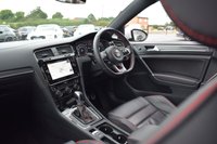 USED 2018 18 VOLKSWAGEN GOLF 2.0 GTI PERFORMANCE TSI DSG 5d 242 BHP PAN ROOF / LEATHER / 19" ALLOY
