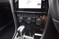 USED 2018 18 VOLKSWAGEN GOLF 2.0 GTI PERFORMANCE TSI DSG 5d 242 BHP PAN ROOF / LEATHER / 19" ALLOY