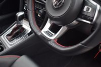 USED 2018 18 VOLKSWAGEN GOLF 2.0 GTI PERFORMANCE TSI DSG 5d 242 BHP PAN ROOF / LEATHER / 19" ALLOY