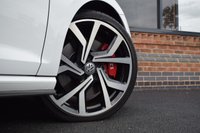 USED 2018 18 VOLKSWAGEN GOLF 2.0 GTI PERFORMANCE TSI DSG 5d 242 BHP PAN ROOF / LEATHER / 19" ALLOY