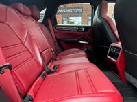 USED 2020 20 PORSCHE CAYENNE 4.0 V8 TURBO TIPTRONIC 5d AUTO 543 BHP ESTATE