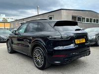 USED 2020 20 PORSCHE CAYENNE 4.0 V8 TURBO TIPTRONIC 5d AUTO 543 BHP ESTATE