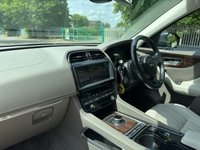 USED 2016 Y JAGUAR F-PACE 2.0 PORTFOLIO AWD 5d 178 BHP 