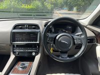 USED 2016 Y JAGUAR F-PACE 2.0 PORTFOLIO AWD 5d 178 BHP 