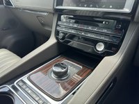 USED 2016 Y JAGUAR F-PACE 2.0 PORTFOLIO AWD 5d 178 BHP 