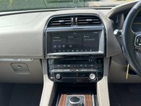USED 2016 Y JAGUAR F-PACE 2.0 PORTFOLIO AWD 5d 178 BHP 