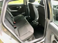 USED 2015 15 VOLKSWAGEN POLO 1.0 SE 5d 60 BHP FULL VW/SPECIALIST SERVICE HISTORY X10 STAMPS+CAMBELT RENEWED////AIRCON//ALLOYS//BLUETOOTH//DAB//20 POUND ROAD TAX//PARK PILOT FRONT AND REAR 60 BHP FULL VW/SPECIALIST SERVICE HISTORY X10 STAMPS+CAMBELT RENEWED////AIRCON//ALLOYS//BLUETOOTH//DAB//20 POUND ROAD TAX//PARK PILOT FRONT AND REAR