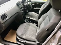 USED 2015 15 VOLKSWAGEN POLO 1.0 SE 5d 60 BHP FULL VW/SPECIALIST SERVICE HISTORY X10 STAMPS+CAMBELT RENEWED////AIRCON//ALLOYS//BLUETOOTH//DAB//20 POUND ROAD TAX//PARK PILOT FRONT AND REAR 60 BHP FULL VW/SPECIALIST SERVICE HISTORY X10 STAMPS+CAMBELT RENEWED////AIRCON//ALLOYS//BLUETOOTH//DAB//20 POUND ROAD TAX//PARK PILOT FRONT AND REAR