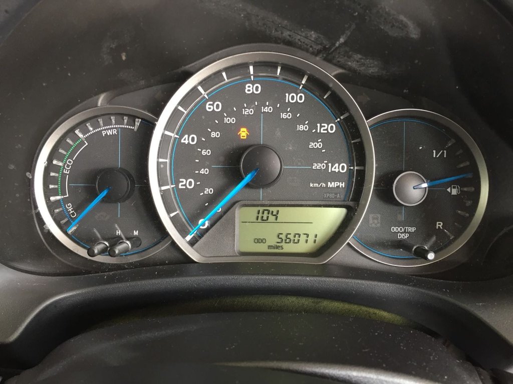 USED 2014 14 TOYOTA YARIS 1.5 HYBRID ICON PLUS 5d 61 BHP FULL SERVICE HISTORY