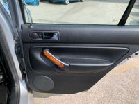 USED 2001 Y VOLKSWAGEN GOLF 2.8 V6 4MOTION 5d 204 BHP 