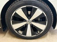 USED 2013 13 VOLKSWAGEN BEETLE 1.2 DESIGN TSi DSG AUTOMATIC PANORAMIC 3 DOOR 103 BHP PANORAMIC GLASS SUNROOF + MORE