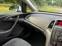 USED 2015 15 VAUXHALL ASTRA 1.2 DESIGN CDTI ECOFLEX S/S 5d 95 BHP 