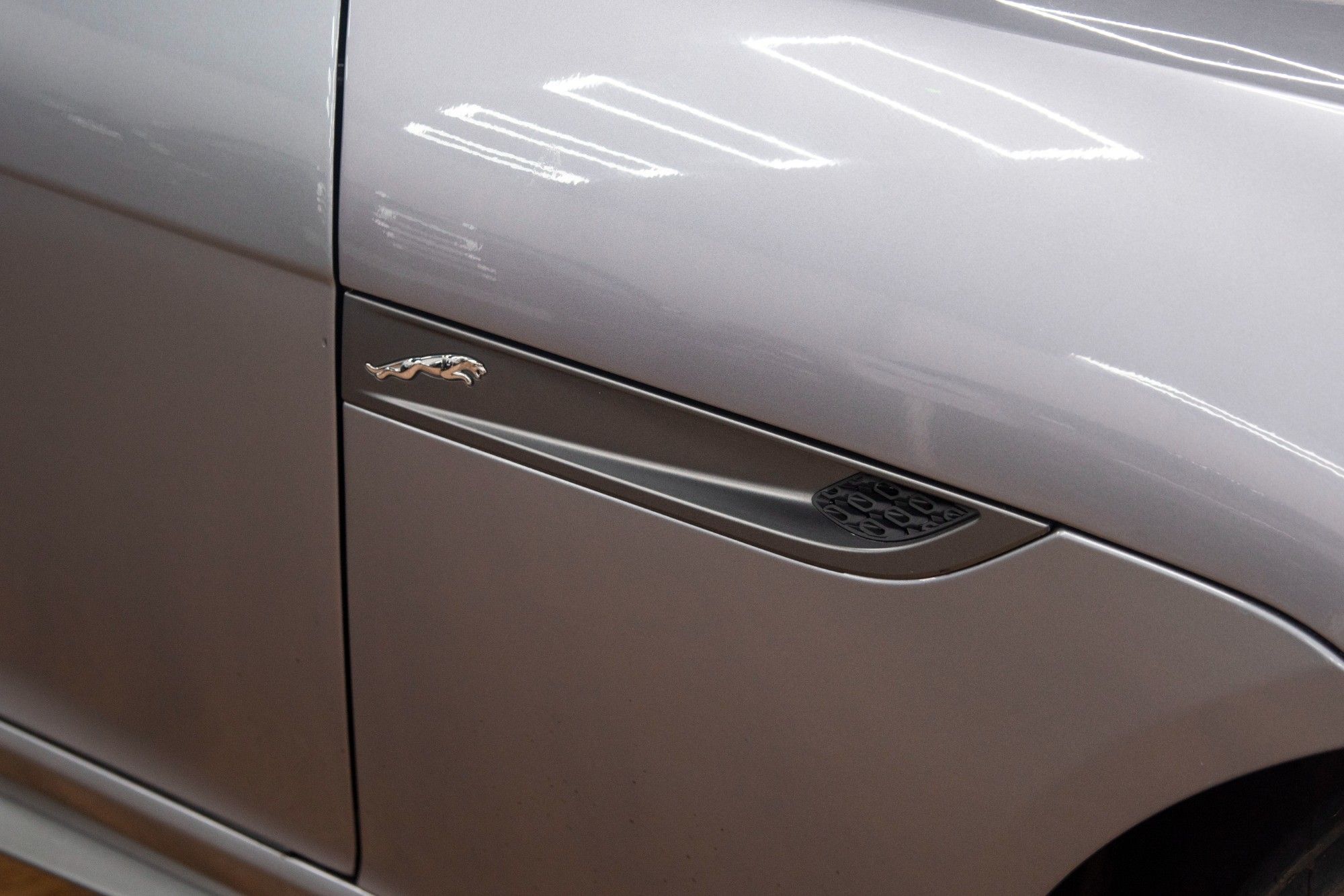 USED 2021 21 JAGUAR F-TYPE 5.0 V8 FIRST EDITION 2d 444 BHP 