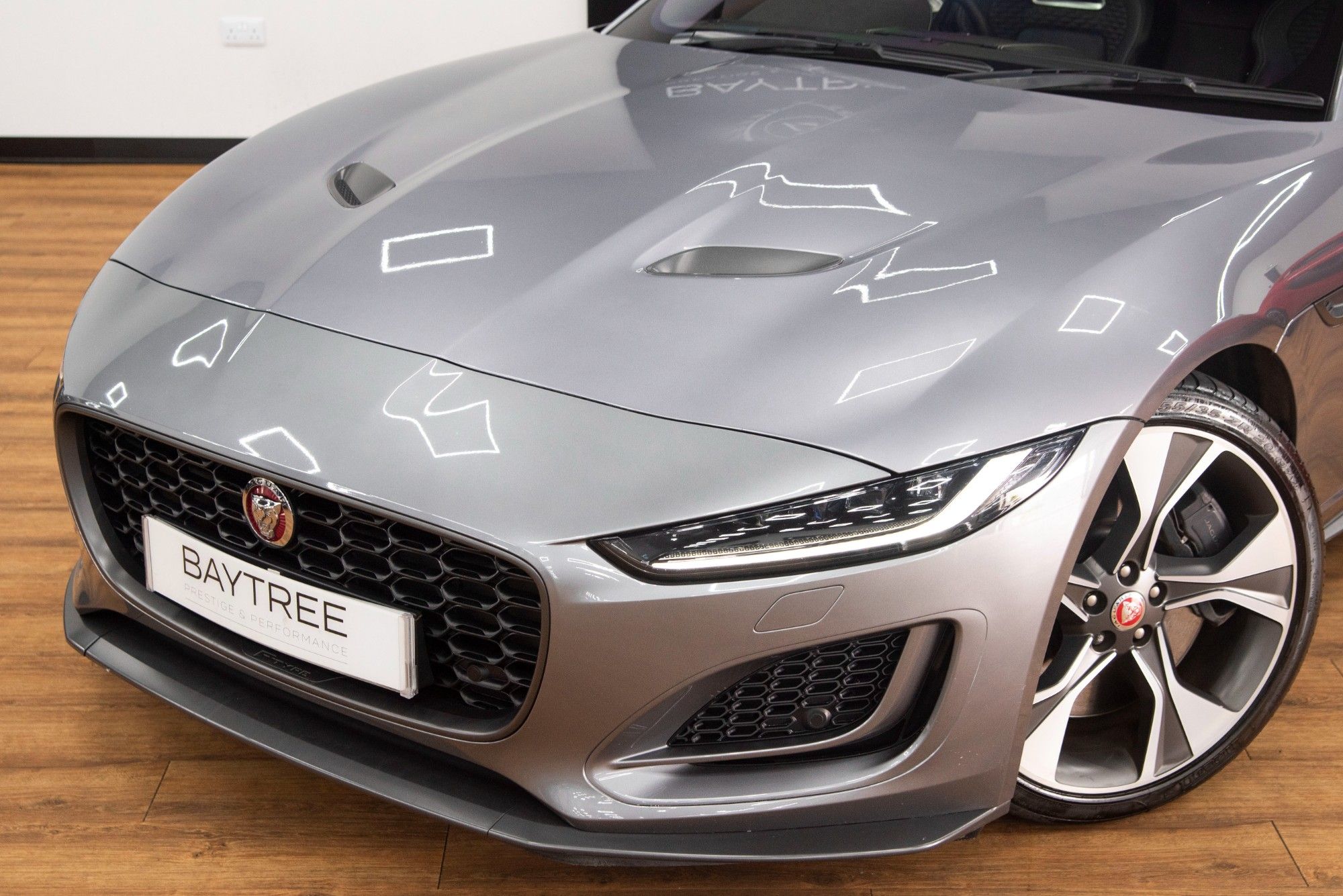 USED 2021 21 JAGUAR F-TYPE 5.0 V8 FIRST EDITION 2d 444 BHP 