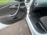 USED 2013 63 VAUXHALL ASTRA 2.0 SRI CDTI S/S 5d 163 BHP 