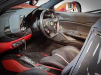USED 2019 19 FERRARI 488 3.9 SPIDER 2d 660 BHP OVER &pound;50K OF OPTIONS, LOADS OF CARBON, PLUS THE BEAUTIFUL ITALIAN FLAG IN CENTRE OF SEATS AND STEERING WHEEL, SERVICE PACK TO 2026, 12 MONTH WARRANTY